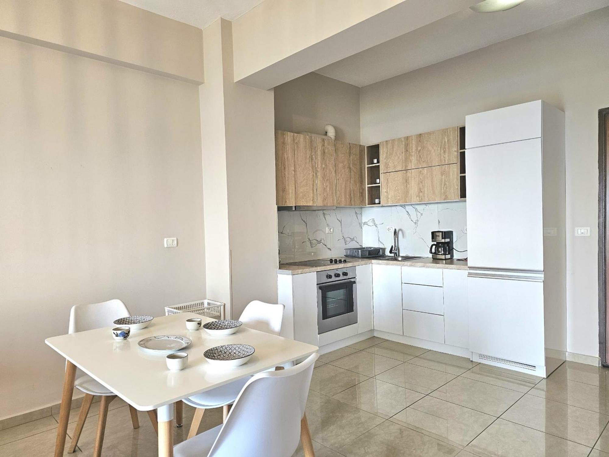 Saint Tropez Apartment Sarande